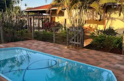 Casa com 2 quartos à venda no Vale do Igapó, Bauru 