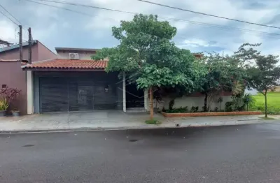 Casa com 3 quartos à venda no Jardim Solange, Bauru 