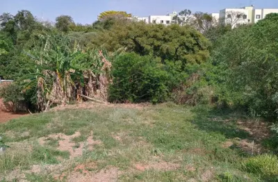Casa à venda no Jardim Bom Pastor, Botucatu 