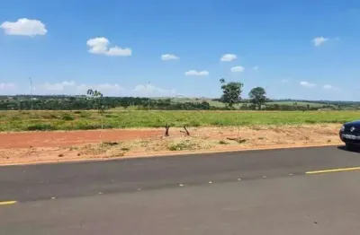 Terreno em condomínio fechado à venda na Zona Rural, Piratininga 