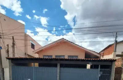 Casa com 3 quartos à venda no Jardim Gerson França, Bauru 