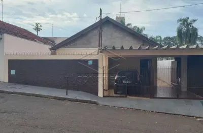 Casa com 3 quartos à venda na Vila Cardia, Bauru 