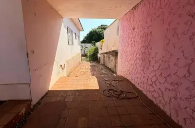 Casa com 3 quartos à venda no Centro, Lençóis Paulista 