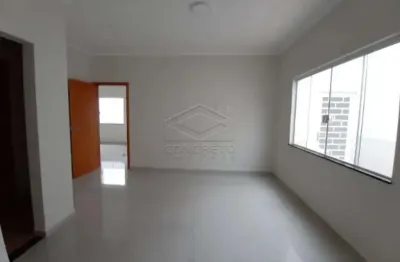 Linda casa térrea com 155m² de área construída em terreno de 250m²