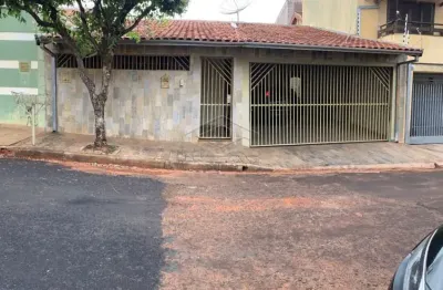 Casa com 3 quartos à venda na Vila Gimenes, Bauru 