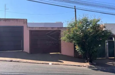 Casa à venda no Núcleo Habitacional Mary Dota, Bauru 