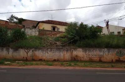 Casa à venda no Jardim Bela Vista, Bauru 