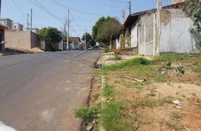 Casa à venda no Jardim Maria Célia, Bauru 