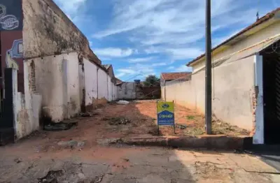 Casa à venda na Vila Falcão, Bauru 
