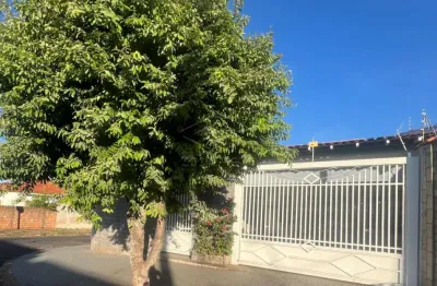 Casa com 3 quartos à venda na Vila Industrial, Bauru 