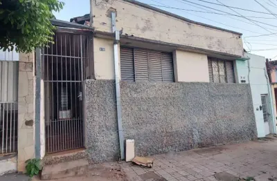 Casa com 3 quartos à venda no Centro, Bauru 