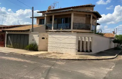 Casa com 4 quartos à venda no Jardim Marcia, Agudos 