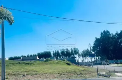 Terreno em condomínio fechado à venda no Residencial Villa de Leon, Piratininga 