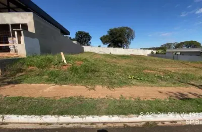 Terreno à venda no Jardim Santos Dumont, Bauru 