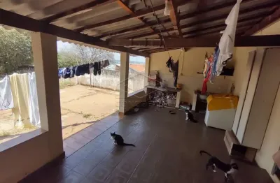 Casa no parque união com 2 dormitórios e quintal amplo! vale a pena conferir!