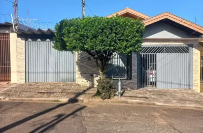 Casa com 6 quartos à venda na Vila Quaggio, Bauru 