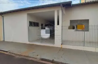 Excelente casa com 02 dormitórios e 02 salas, comercial ou residencial, próx. à unisagrado
