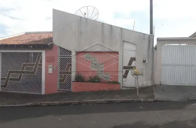 Casa com 3 quartos à venda no Centro, Agudos 
