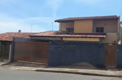 Casa com 6 quartos à venda na Vila Nova Paulista, Bauru 