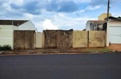 Casa à venda no Jardim Ipê, Lençóis Paulista 