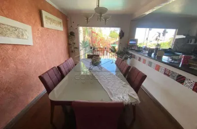 Casa com 3 quartos à venda na Vila Camargo, Bauru 