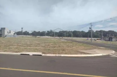 Terreno à venda no Residencial Villa de Leon, Piratininga 