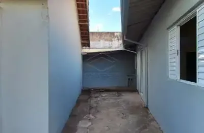 Linda casa com boa localização próximo à av. pinheiro machado
