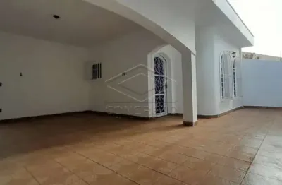 Casa com 3 quartos para alugar no Jardim Alvorada, Jaú 