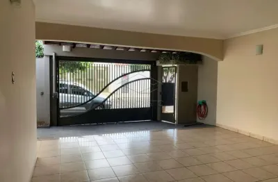 Ótima residência próximo ao tauste da duque de caxias