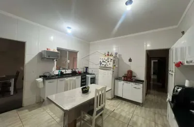 Casa com 3 quartos à venda no Jardim Ferraz, Bauru 