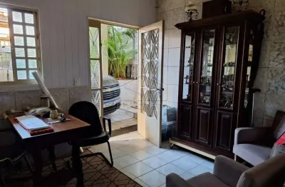 Vende-se imóvel único - antigo seminário no jardim reflorenda