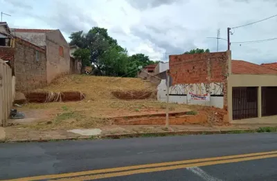 Casa à venda no Parque Vista Alegre, Bauru 