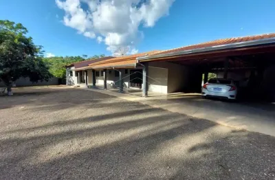 Fazenda à venda no Condomínio Village Colina, Jaú 