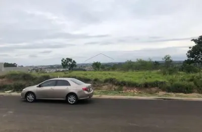 Casa à venda no Jardim Riviera, Botucatu 