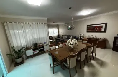 Casa com 3 quartos à venda no Jardim Estádio, Jaú 