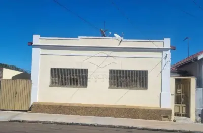 Casa com 3 quartos à venda no Centro, Dois Córregos 