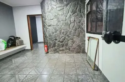 Salão comercial próximo ao cdu unimed e hospital beneficência portuguesa