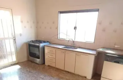Casa com 4 quartos para alugar no Centro, Lençóis Paulista 
