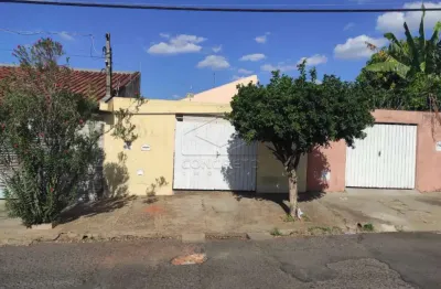 Excelente residência com 02 dormitórios - jardim petrópolis