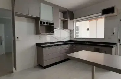 Casa com 2 quartos para alugar no Jardim Santa Helena, Jaú 