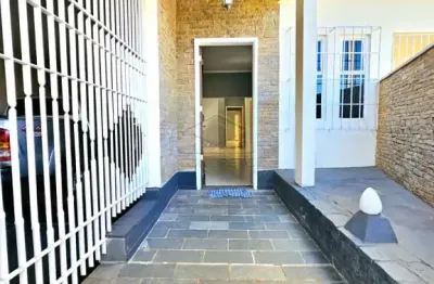 Casa com 3 quartos para alugar no Jardim Estoril IV, Bauru 