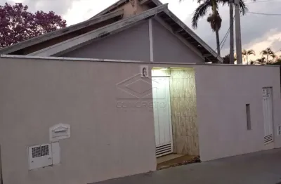 Casa com 3 quartos à venda no Centro, Botucatu 