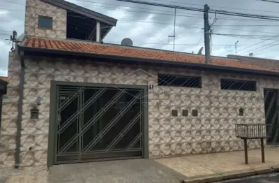 Casa com 4 quartos para alugar na Vila Carolina, Bauru 