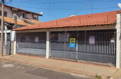 Ótima casa para venda com localização excepcional! próxima do confiança da falcão!