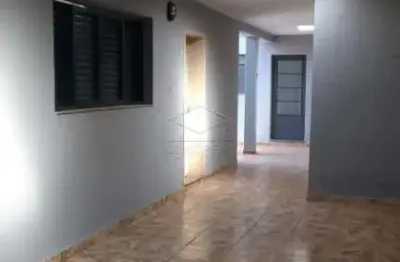 Casa com 3 quartos para alugar no Centro, Barra Bonita 