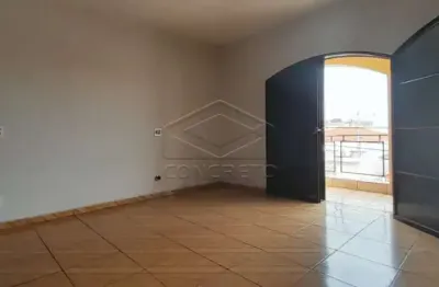 Casa com 3 quartos para alugar na Vila Industrial, Jaú 