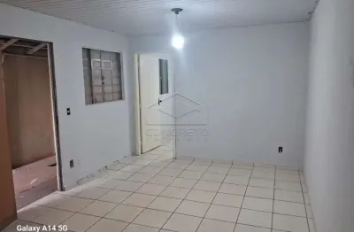 Casa com 2 quartos para alugar no Jardim Ivone, Bauru 
