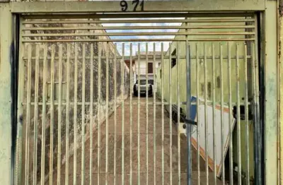 Casa com 4 quartos para alugar na Vila Nova Santa Luzia, Bauru 