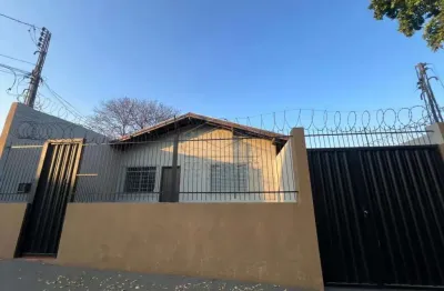 Casa com 2 quartos para alugar na Vila Seabra, Bauru 