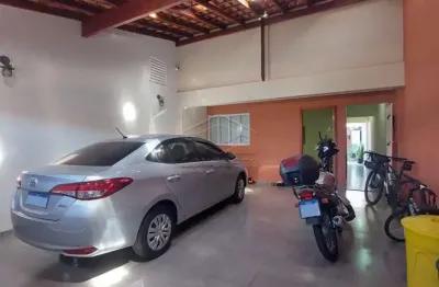 Casa com 3 quartos à venda no Jardim Ferraz, Bauru 